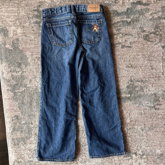 Abercrombie Kids Low Rise Baggy Jeans Embroidered Teddy Bear 5/6 Long