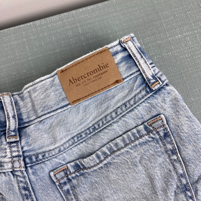 Abercrombie Kids Mid Rise Baggy Denim Short 7/8
