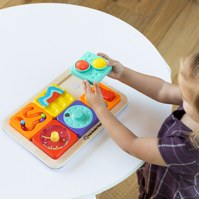 Fat Brain PlayTab Board + 6 Tiles