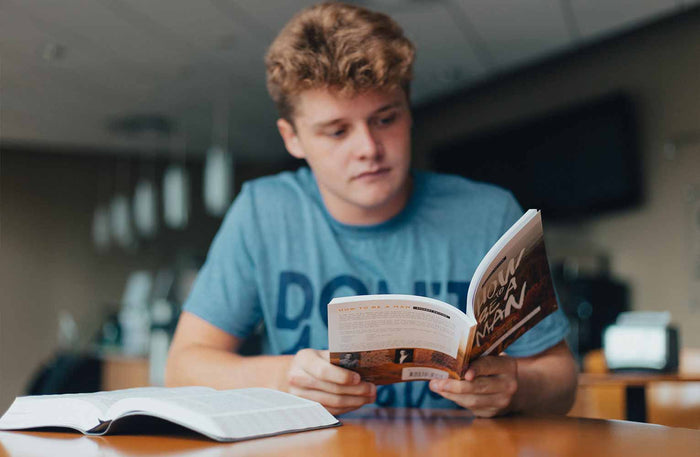 How to Be a Man: Learning From The Real Men Of The Bible [Student Edition]