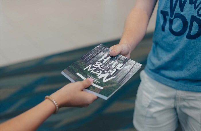 How to Be a Man: Pursuing Christ-centered Masculinity [Student Edition]