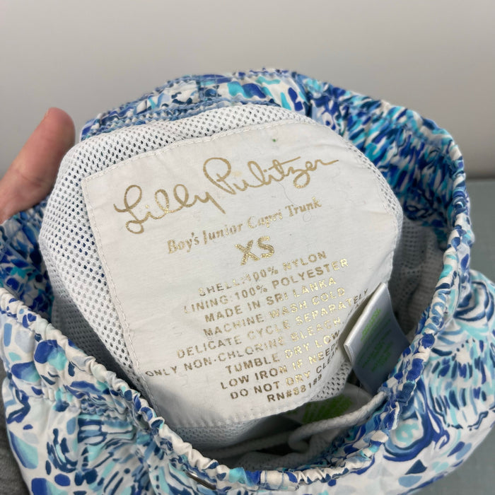 Lilly Pulitzer Junior Capri Trunk Resort White Call My Shell Phone XS