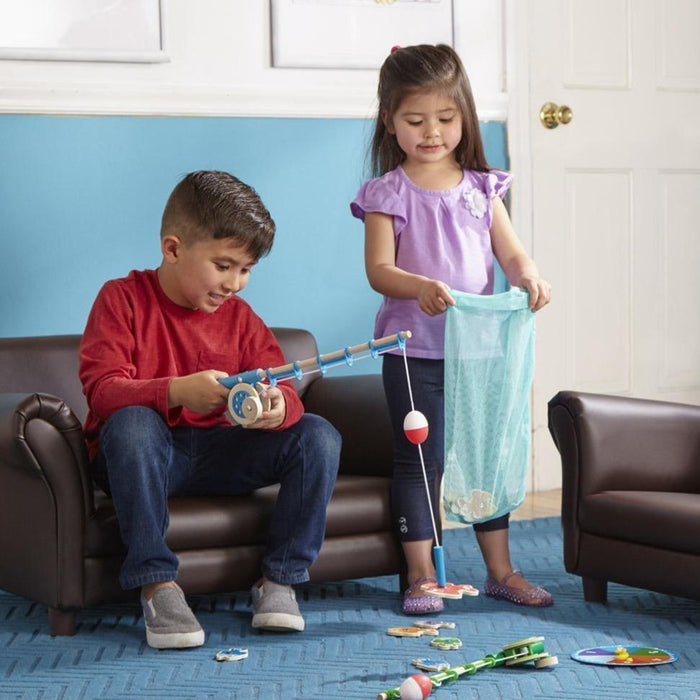 Melissa & Doug Catch & Count Fishing Game