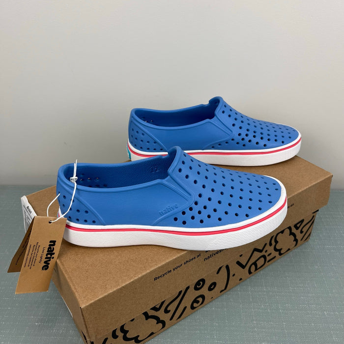 Native Miles Kids Slip On Shoes Resting Blue 2 NWT