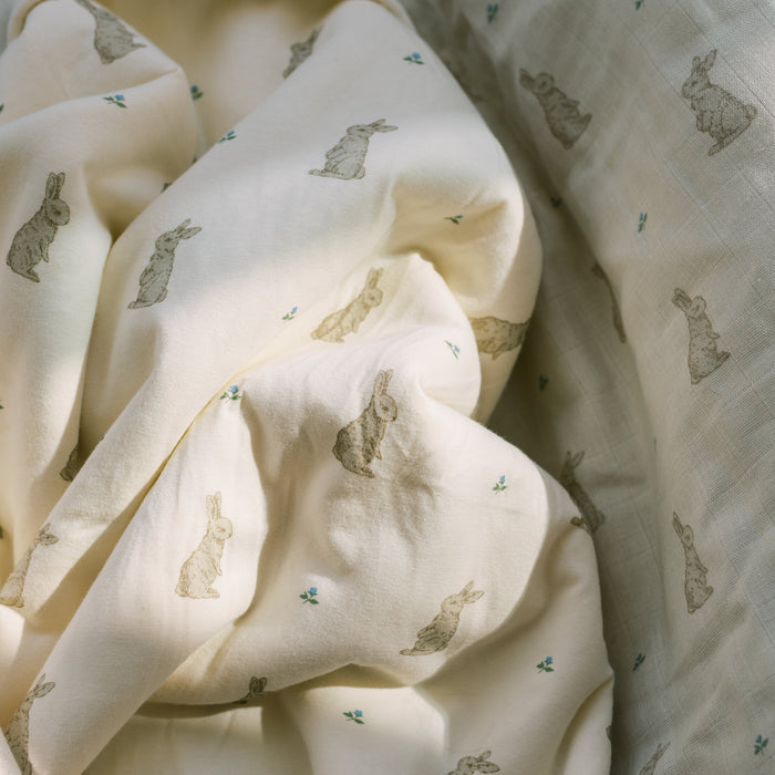 Oilo Bunny Cuddle Blanket