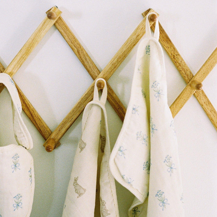 Oilo Bunny & Lily of the Valley Premium Muslin Burp Cloth 2-Pack