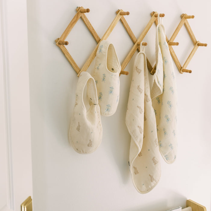 Oilo Bunny & Lily of the Valley Premium Muslin Burp Cloth 2-Pack