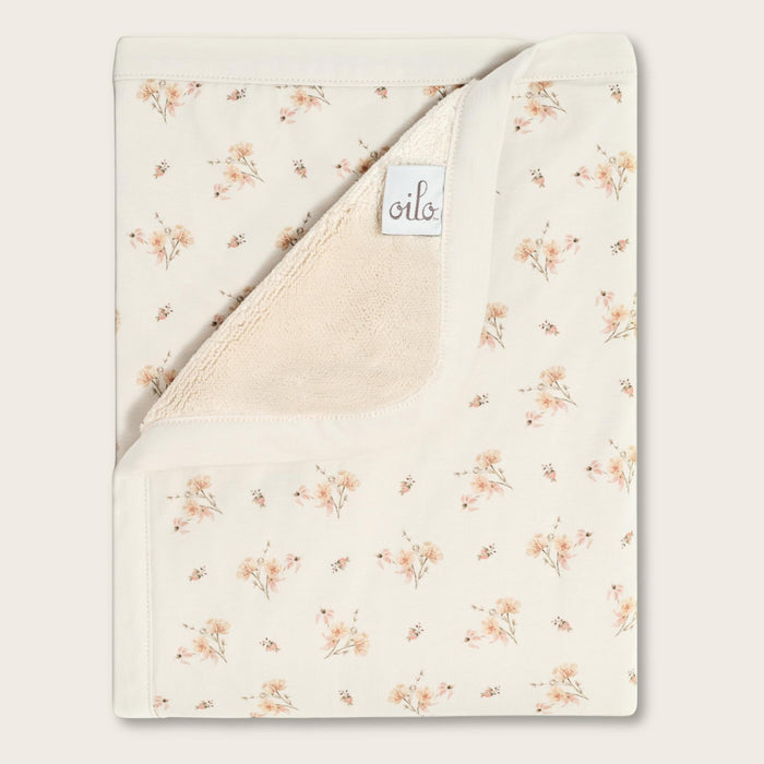 Oilo Dainty Floral Cuddle Blanket