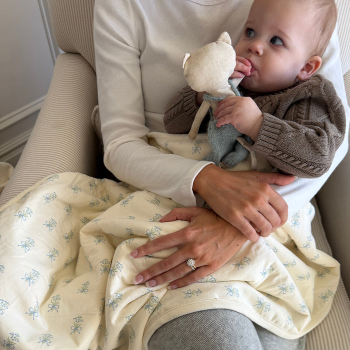 Oilo Lily of the Valley Cuddle Blanket