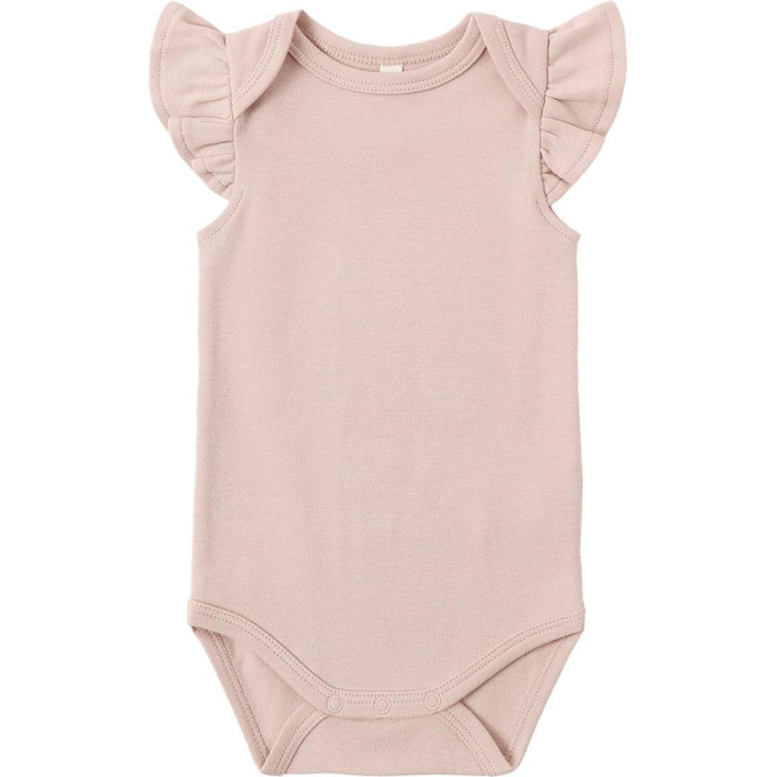 Quincy Mae Flutter Sleeve Bodysuit || Blush