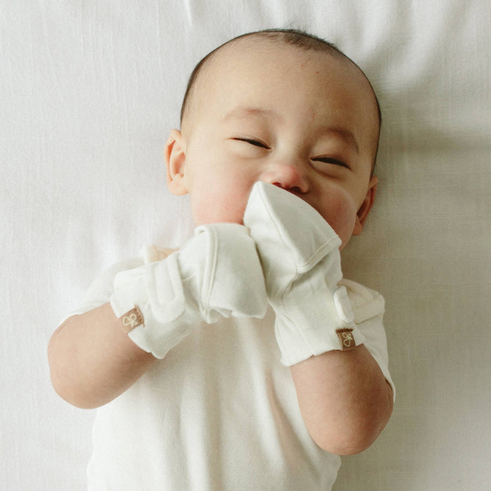 Stay On Baby Mitts - Cloud