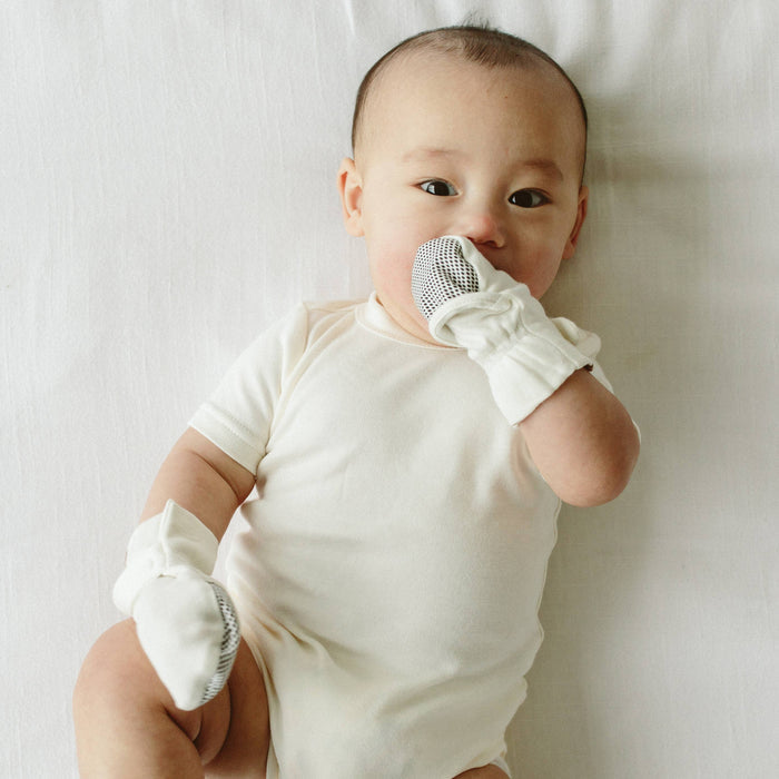 Stay On Baby Mitts - Cloud