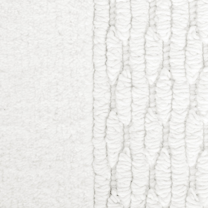 The White Shoreline Weave Bath Mat