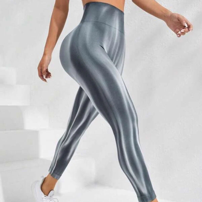 Gray / M